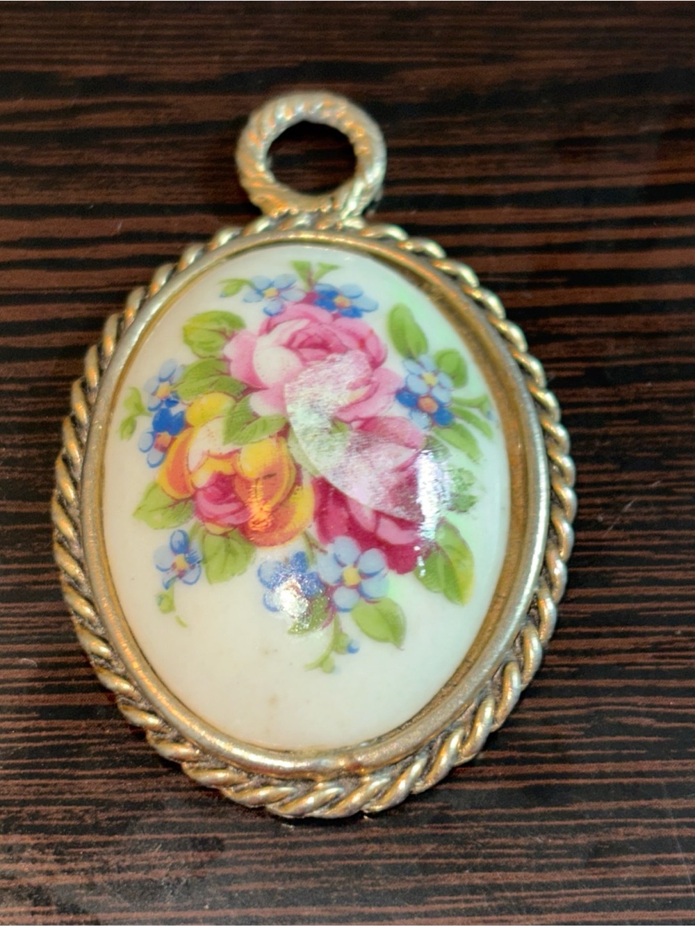 Vtg French Limoges porcelain floral pendant hand painted gold tone rope frame